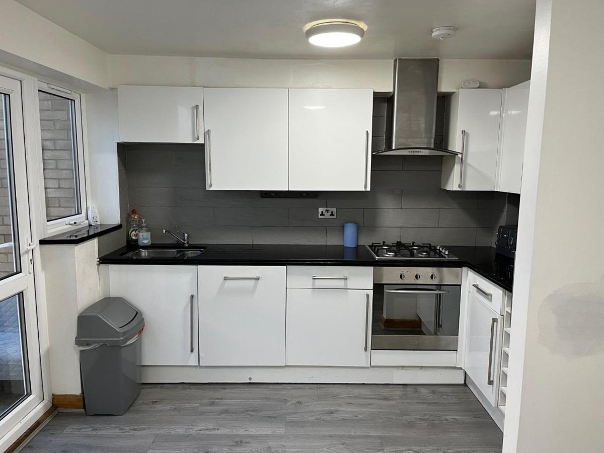 Vakantiehuis Three Bedroom House In Tooting By Star *